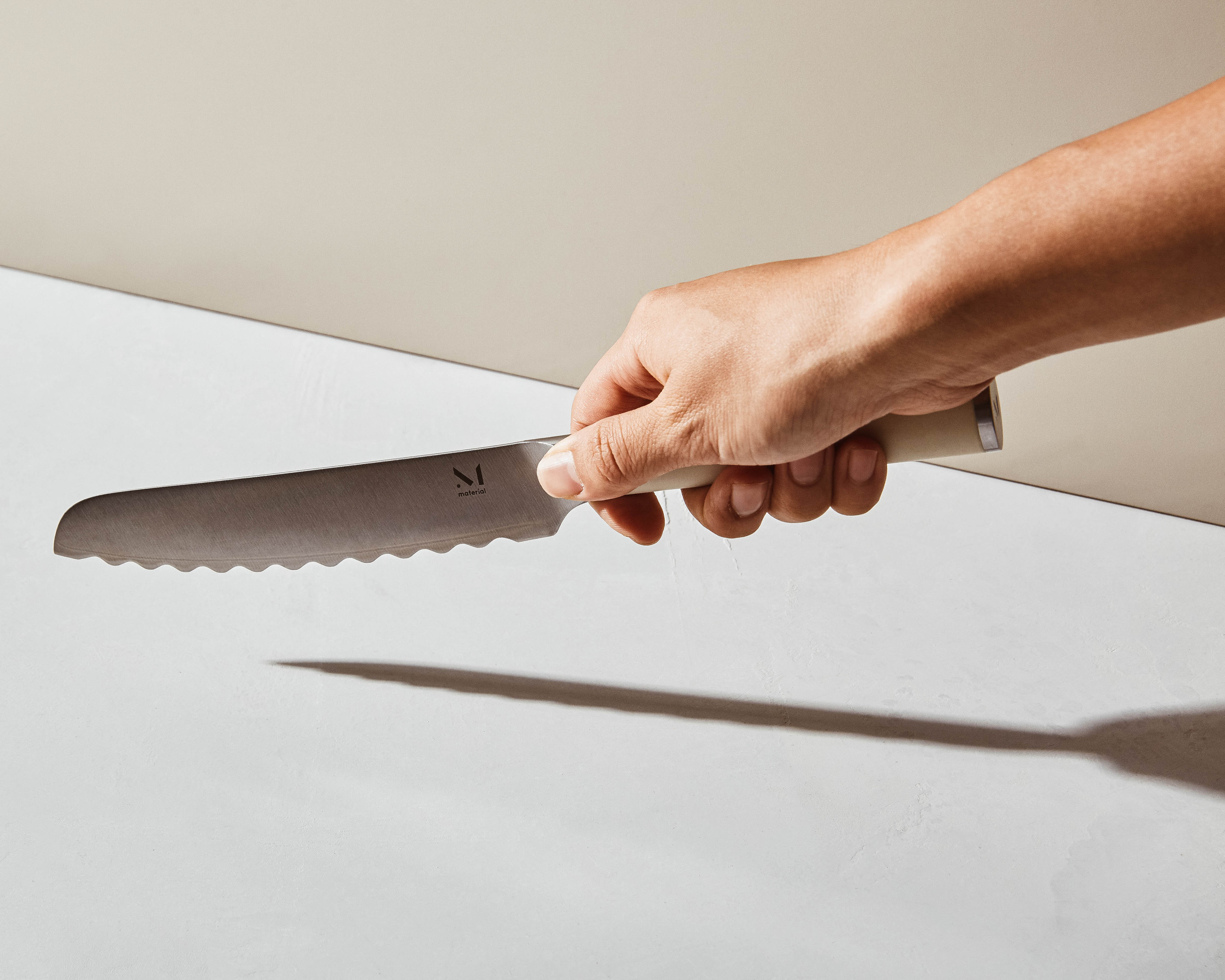 The Serrated 6" Knife - Image 9